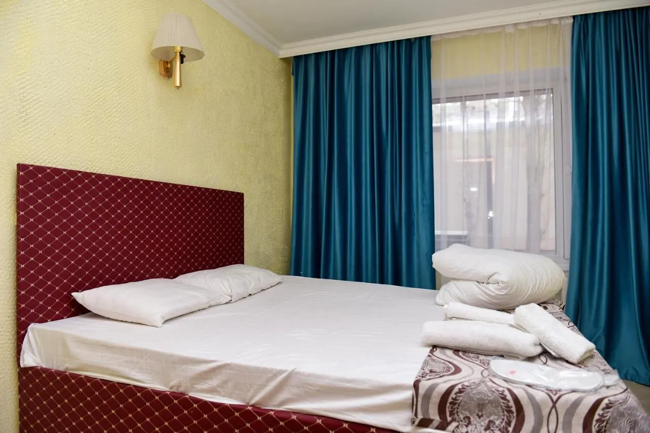 Hotel Dostar Астана