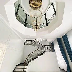 Отель Korkem Tau, Астана